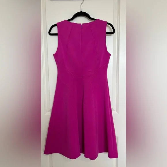 NEW Ivanka Trump Dress - Size 6 - Picture 2 of 3